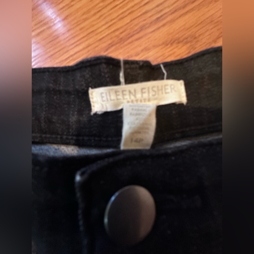 Eileen Fisher Size 14P Black Women's Jeans. - Picture 2 of 5